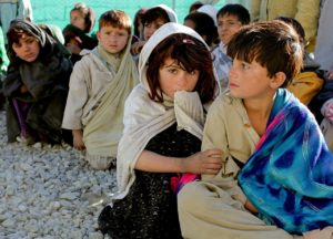 Afghanistan: Save the Children chiede maggiore protezione per i bambini, che rappresentano un terzo delle vittime civili nel Paese
